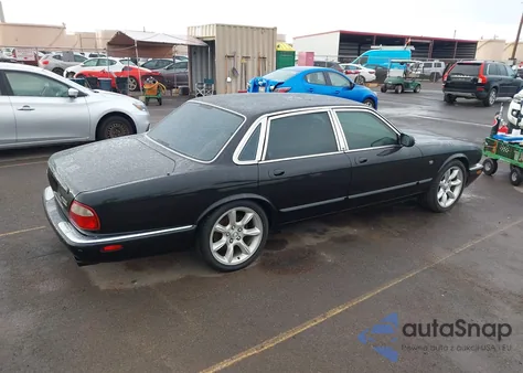 2001 Jaguar Xjr from USA, damaged, VIN SAJDA15B91MF27399